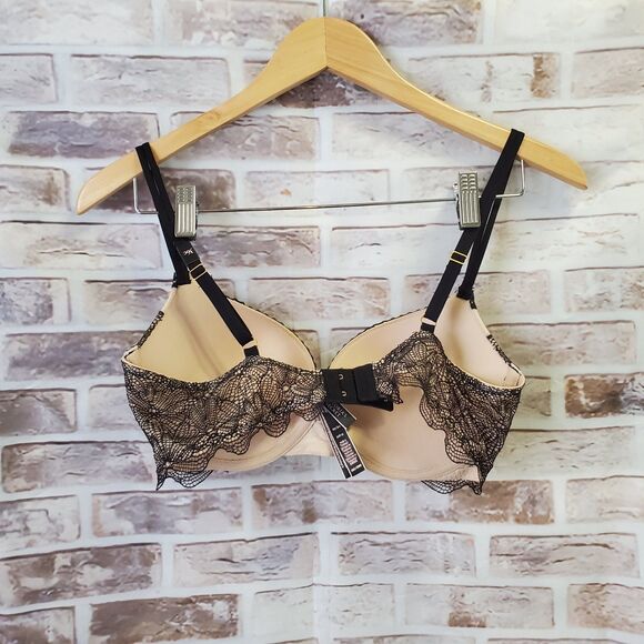 Victoria Secrets Bra 36C - Picture 6 of 13